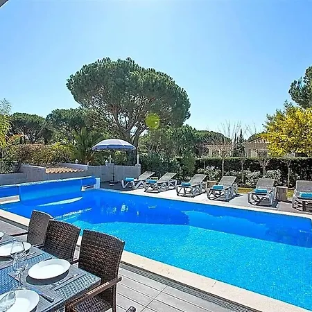 Sleeps 8 With Pool Air Con And Wifi *