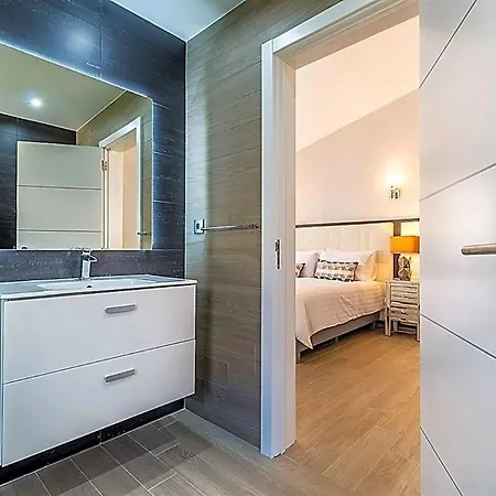 Sleeps 8 With Pool Air Con And Wifi Villa *